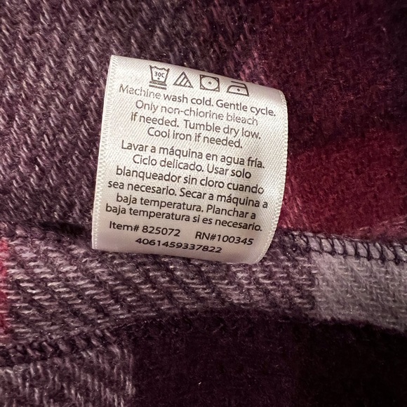 New with Tag Serra Women’s Plaid Fringe Poncho - Picture 5 of 5